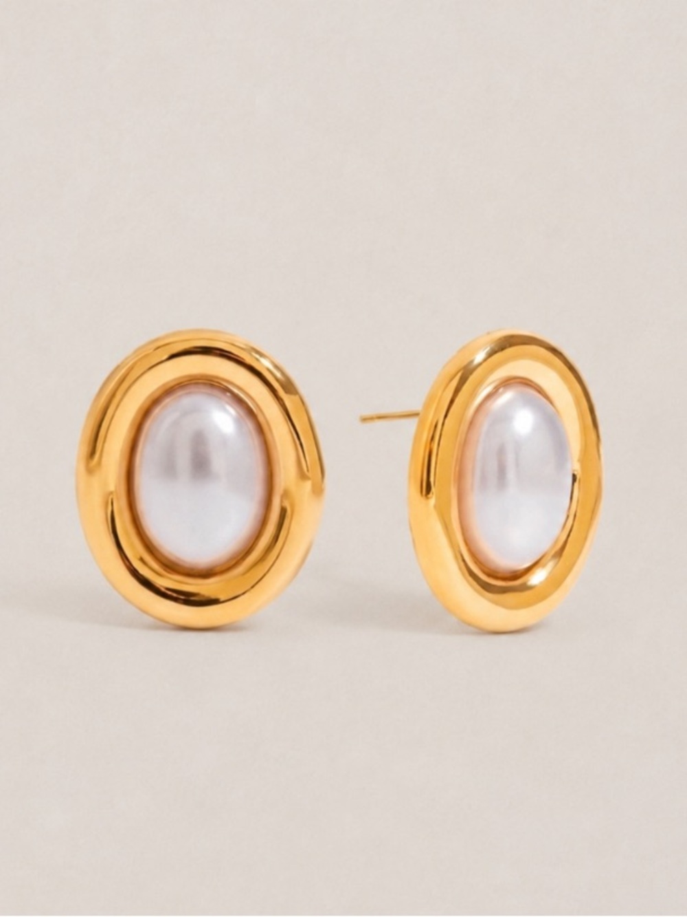 New! Gold Pearl Oval Stud Earrings